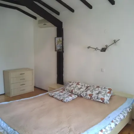 Poli Affittacamere Levski (Varna)