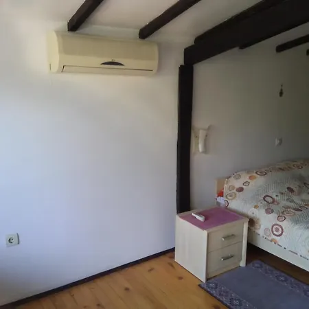 Poli 게스트하우스 *