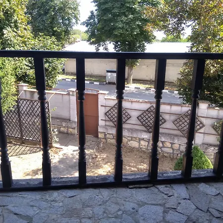 게스트하우스 Poli Levski (Varna)